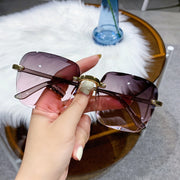 Retro Square Gradient Sunglasses: Frameless & Fashionable